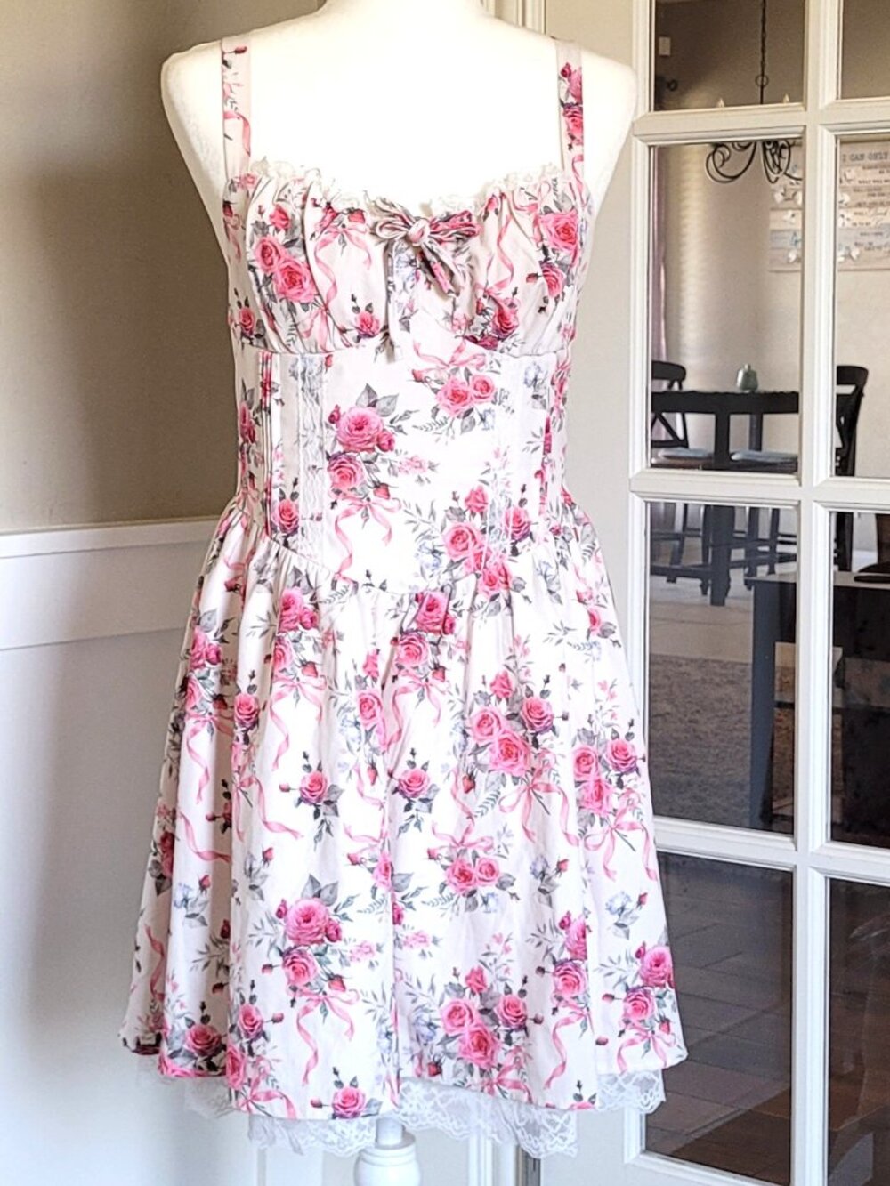 Pub Girl Bar Maid Style Dress - Picture 1 of 6